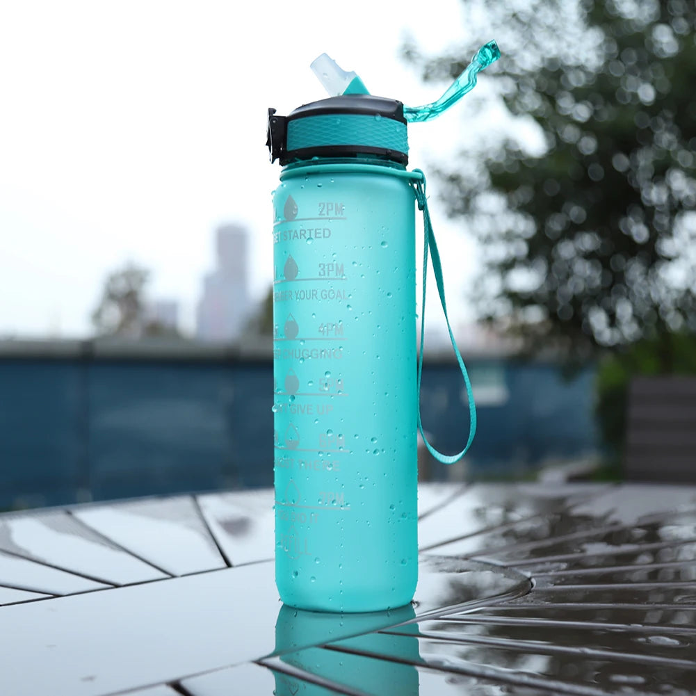 Hydra‑Smart Motivational Bottle – 1 L with time markers & one‑touch lid