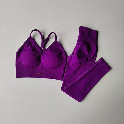 FlexFit Curve Set – Seamless yoga &amp; fitness set with V-neck and high-waist leggings